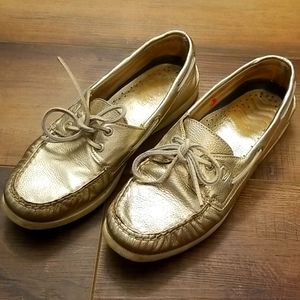 Gold leather topsider